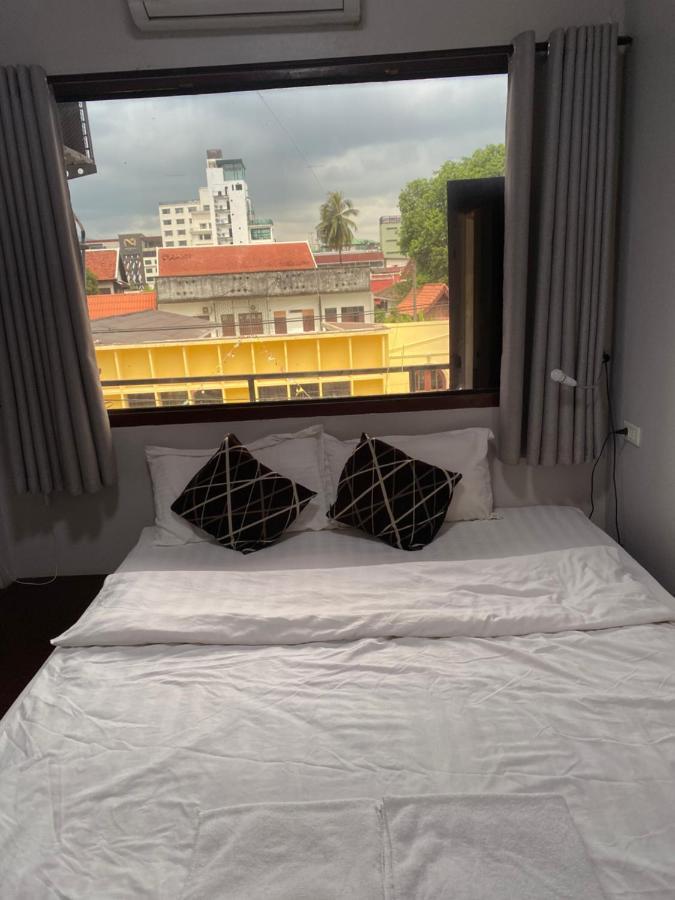 Mekong Riverside Виентиане Екстериор снимка